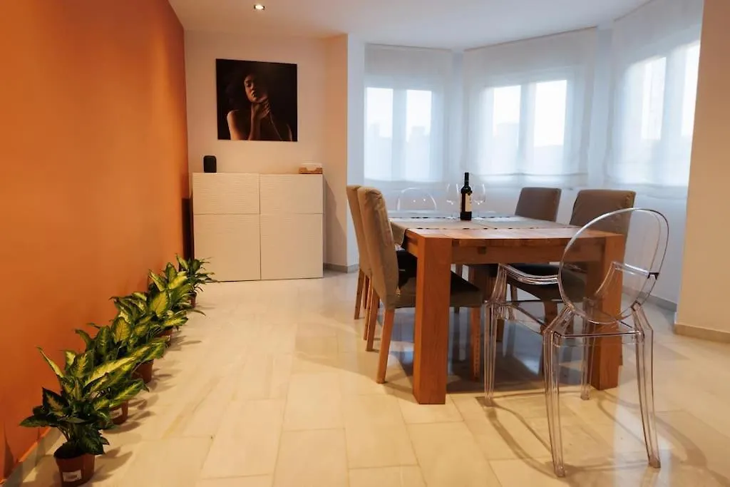 Comfy Stylish Stay In Malaga Spain
