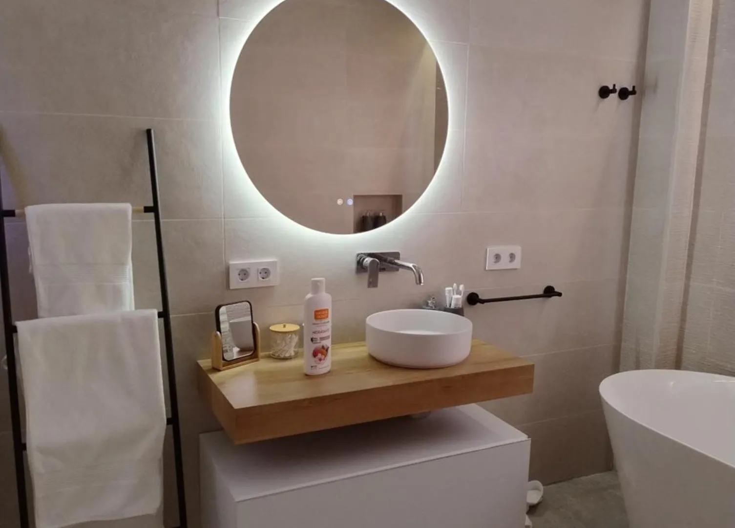 Comfy Stylish Stay In Malaga